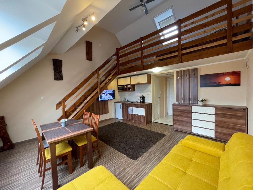 Gyulai Brill Apartman Eksteriør billede