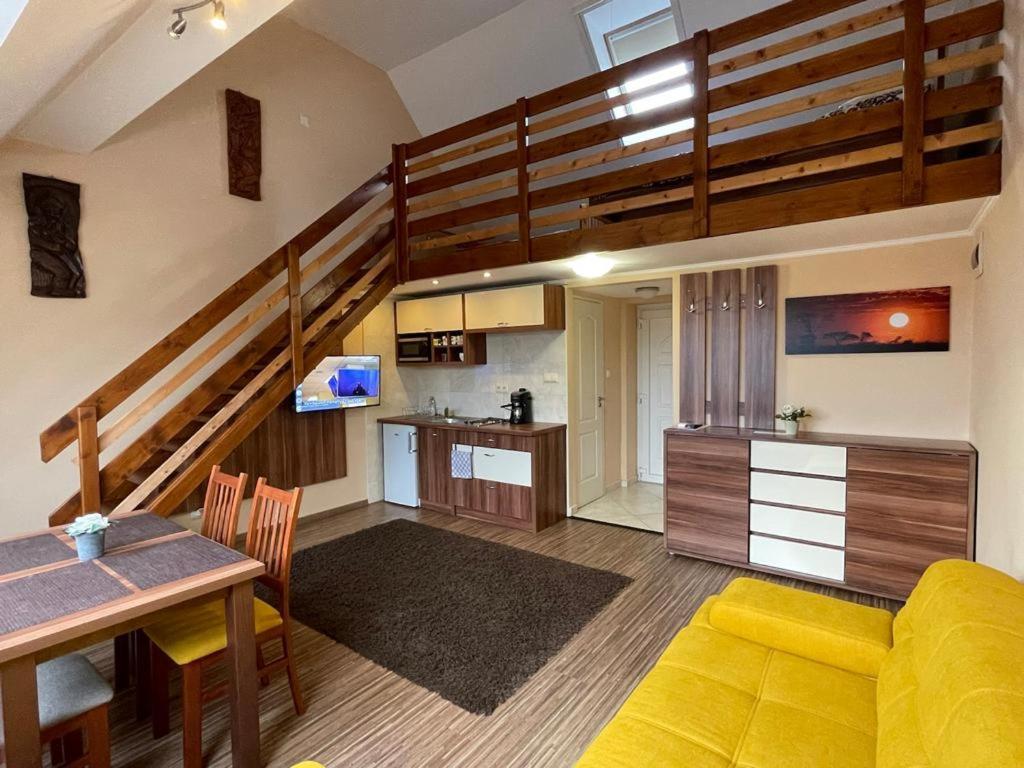 Gyulai Brill Apartman Eksteriør billede
