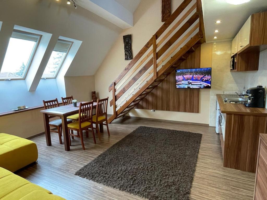 Gyulai Brill Apartman Eksteriør billede