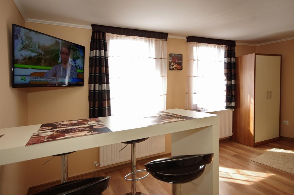 Gyulai Brill Apartman Eksteriør billede