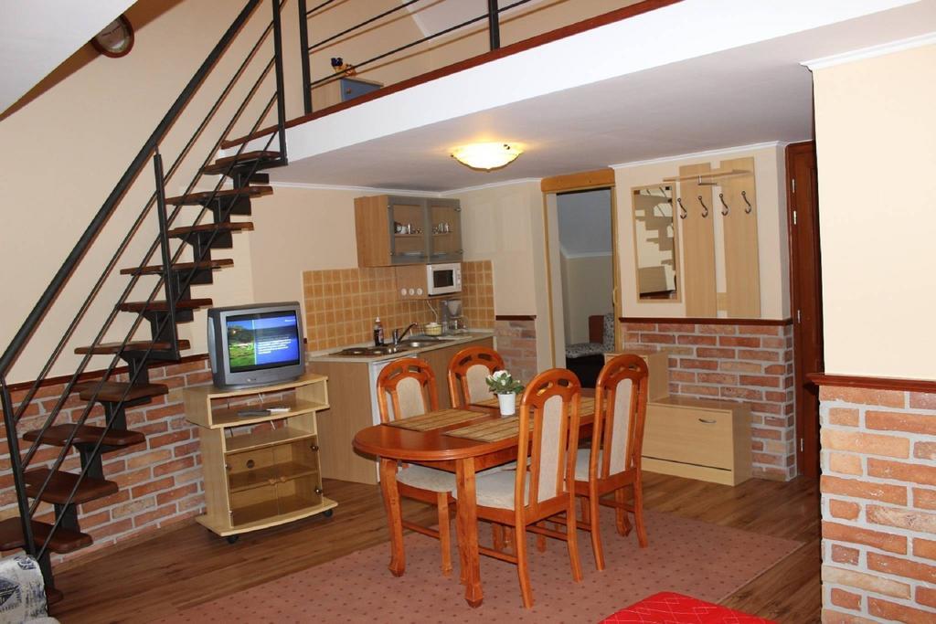 Gyulai Brill Apartman Værelse billede